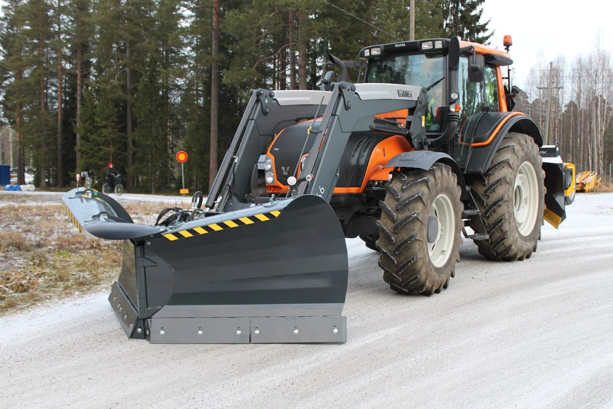 vikplog_relax_STARK_hydraulic_snow_plow